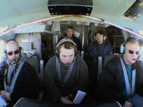 Pilotos del Ártico - Caer en desgracia