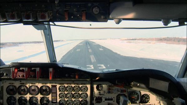 Pilotos del Ártico - No te metas con Chuck Adam