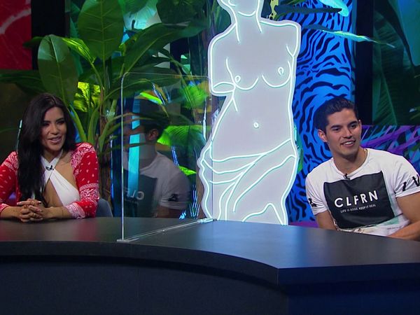 Acapulco Shock - Episodio 1