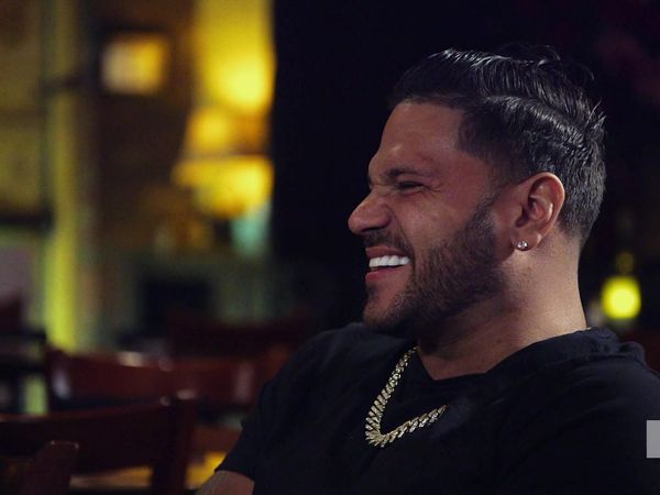 Jersey Shore Family Vacation - Sliding Into Angelina's DMs