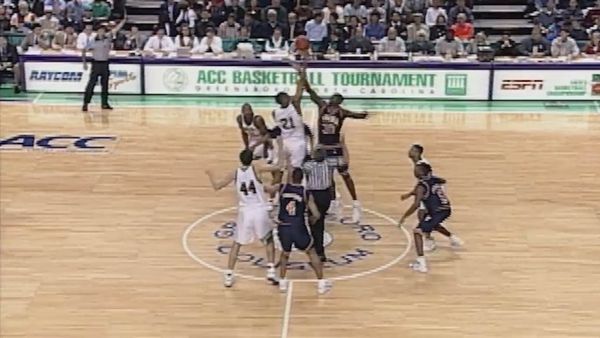 Origin Games - Wake Forest's Tim Duncan Challenges Virginia 1995
