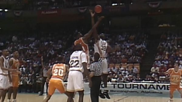 Origin Games - Shaq Brawls with Tennessee 1992
