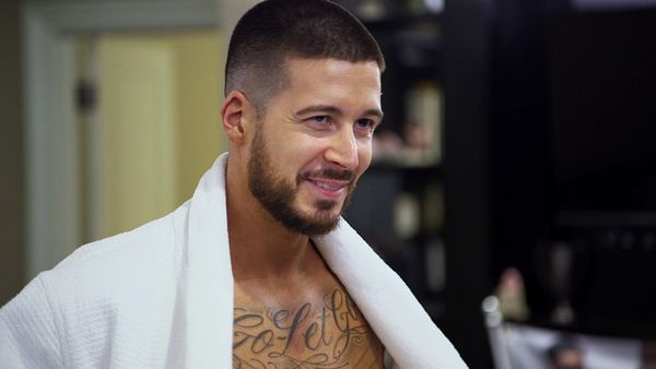 Jersey Shore Family Vacation - Sliding Into Angelina's DMs