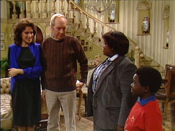 Arnold: Minha Família é uma bagunça - Carmella Meets The Gooch