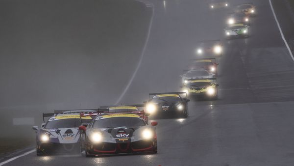 Ferrari Challenge Europe: Highlights - Ferrari Challenge - Nurburgring