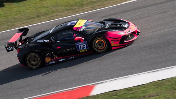 Ferrari Challenge Europe: Highlights - Ferrari Challenge - Mugello