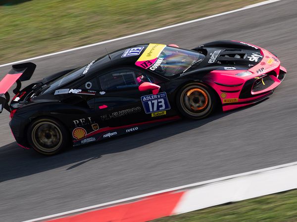 Ferrari Challenge Europe: Highlights - Ferrari Challenge - Mugello