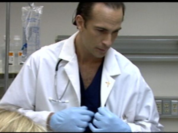 Untold Stories of the ER - Pressure Is Building