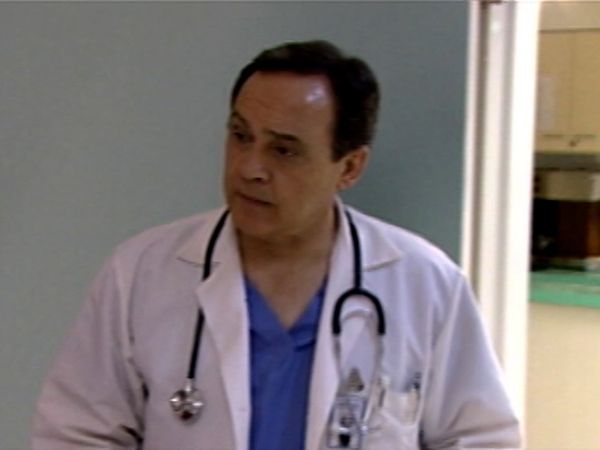 Untold Stories of the ER - A Real Pain In The Neck
