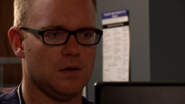 Untold Stories of the ER - Face Off
