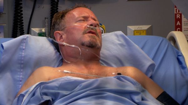 Untold Stories of the ER - Hit By A Train