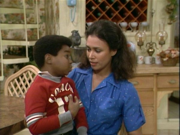 Arnold: Minha Família é uma bagunça - Mãe substituta