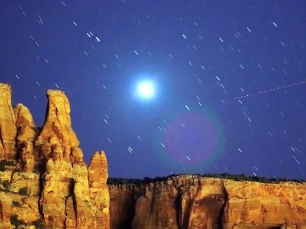 Cosmic Vistas - Shooting Gallery: Asteroids and Comets / Galactic Visions: Alien Worlds