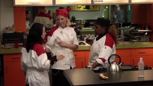 Hell's Kitchen Censored - 11 Chefs Compete