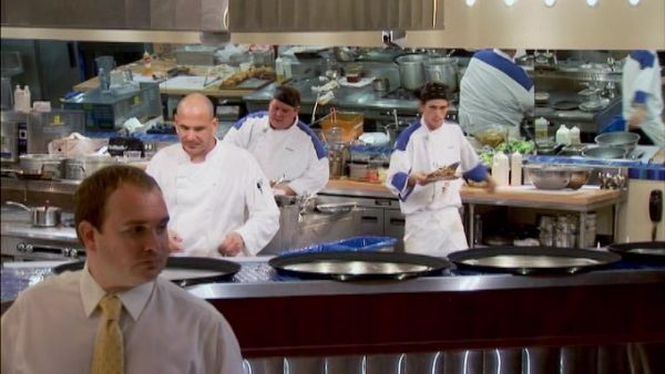 Hell's Kitchen Censored - 9 Chefs Compete