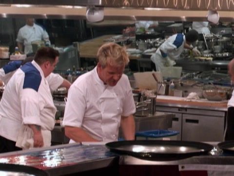 Hell's Kitchen Censored - 12 Chefs Compete