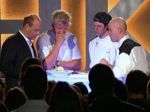 Hell's Kitchen Censored - 2 Chefs Compete