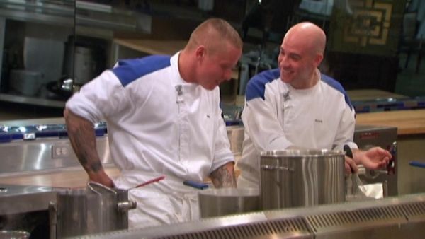 Hell's Kitchen Censored - 10 Chefs Compete