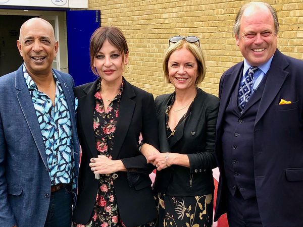 Celebrity Antiques Road Trip - Mariella Frostrup and Pearl Lowe
