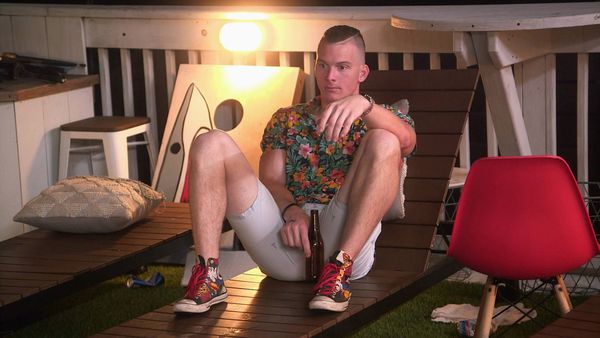 MTV Floribama Shore - To Hunch or To Punch?
