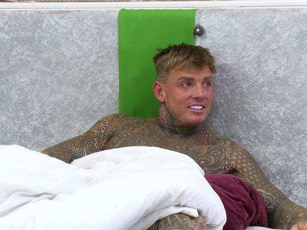 Geordie Shore - Geordies Do the Great Outdoors!