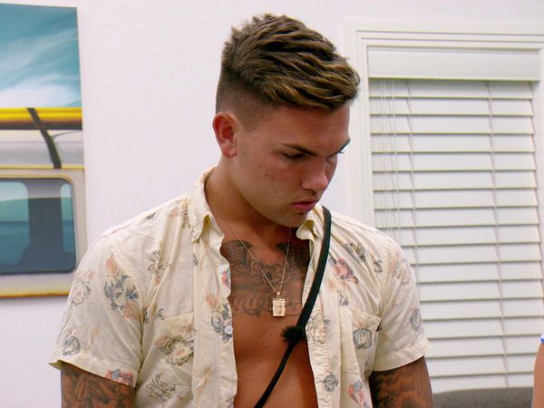 Geordie Shore - Sneaking Off To Byron Bay