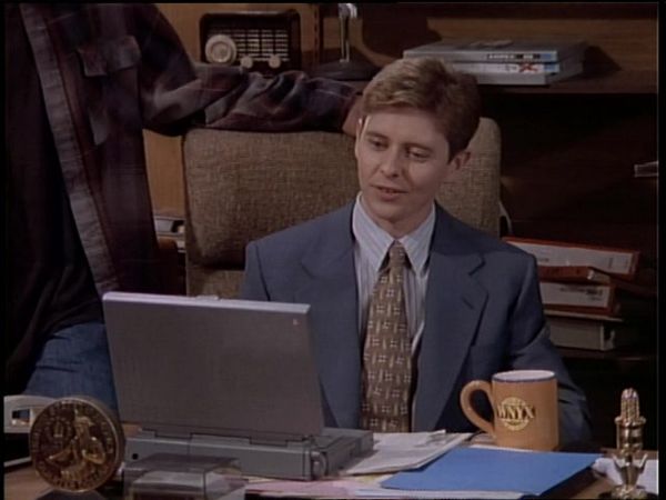 Newsradio - Smoking