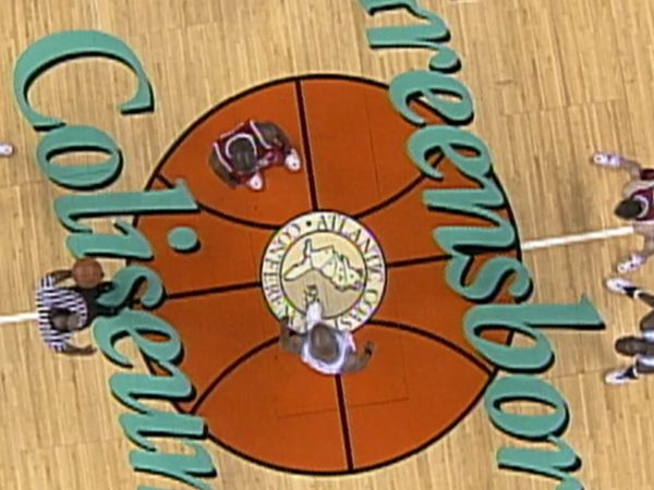 Origin Games - Vince Carter & Antawn Jamison Posterize Maryland 1998