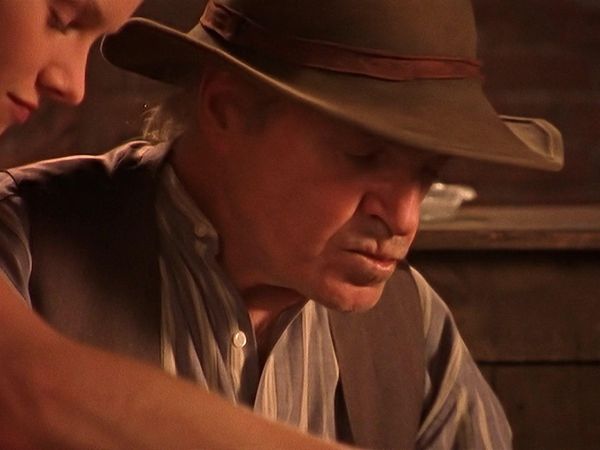 Relic Hunter - Flag Day