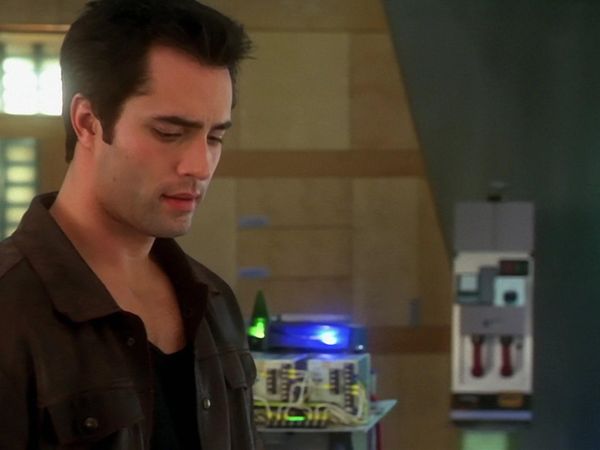 Mutant X - In Between