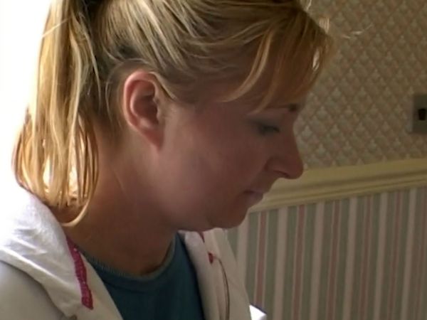 Wife Swap UK - Lizzy and Emma