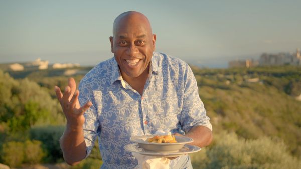 Ainsley's Mediterranean Cookbook - Corsica: Bonifacio