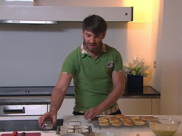 Glamour Puds - The Russians Are Coming