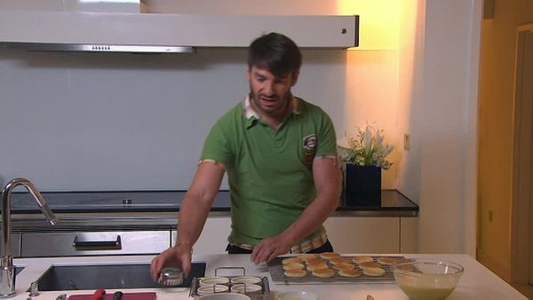 Glamour Puds - The Russians Are Coming