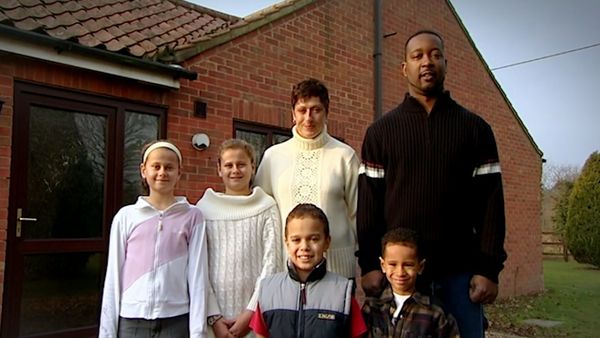 Wife Swap UK - Sharon and Karen