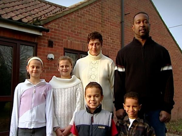 Wife Swap UK - Sharon and Karen