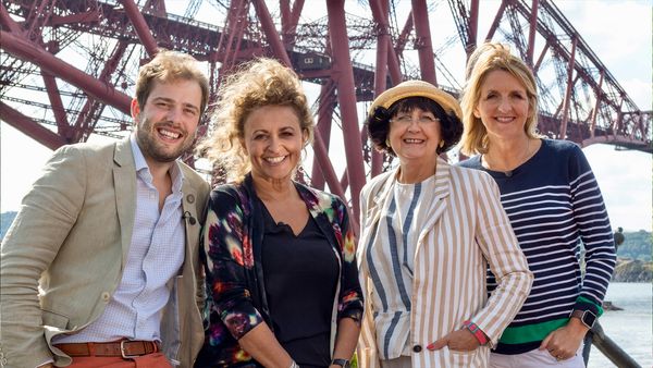 Celebrity Antiques Road Trip - Nadia Sawalha and Kaye Adams