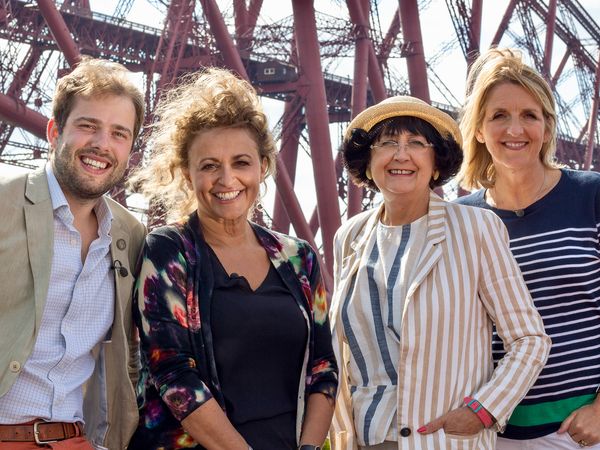Celebrity Antiques Road Trip - Nadia Sawalha and Kaye Adams