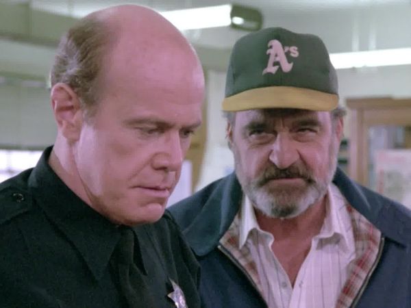 O Homem Que Veio do Céu - De volta a Oakland