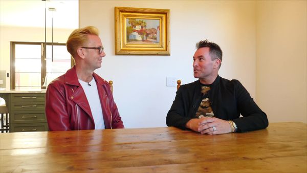 Million Dollar House Hunters - Dessert Luxury