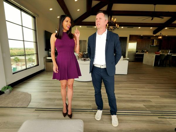 Million Dollar House Hunters - A House by the Sea