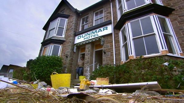 Build a New Life in the Country - St Ives