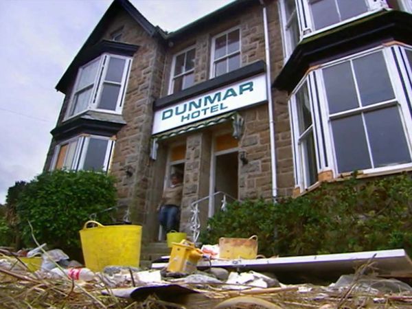Build a New Life in the Country - St Ives