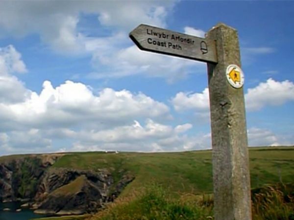 Build a New Life in the Country - Pembrokeshire