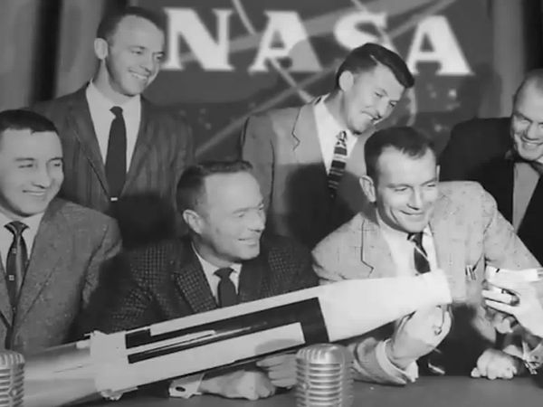 NASA: A Journey Through Space - Shooting for the Moon