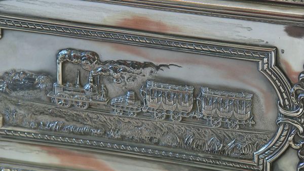 Antiques Road Trip - Paul Laidlaw and Catherine Southon, Day 4