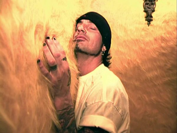 MTV Cribs Collection - El no va más en casas para fiestas