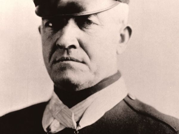 United States Military: A History Of... - United States Military: A History Of Heroes