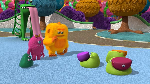 Monster Math Squad - Monsters at Play // Monster Bowl Meltdown