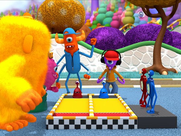 Monster Math Squad - Slugmonsters’ Race // Mail Carrier Monster’s Big Mess